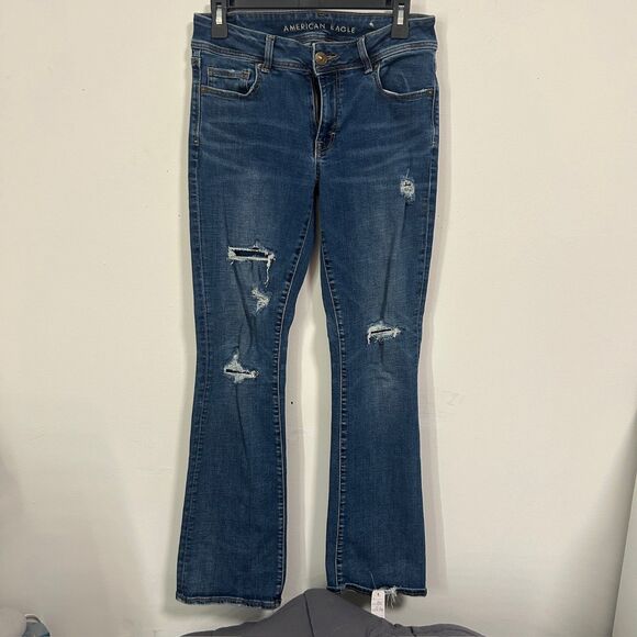 American Eagle Boot Cut Distressed Jeans Size 8 Reg - Picture 1 of 3